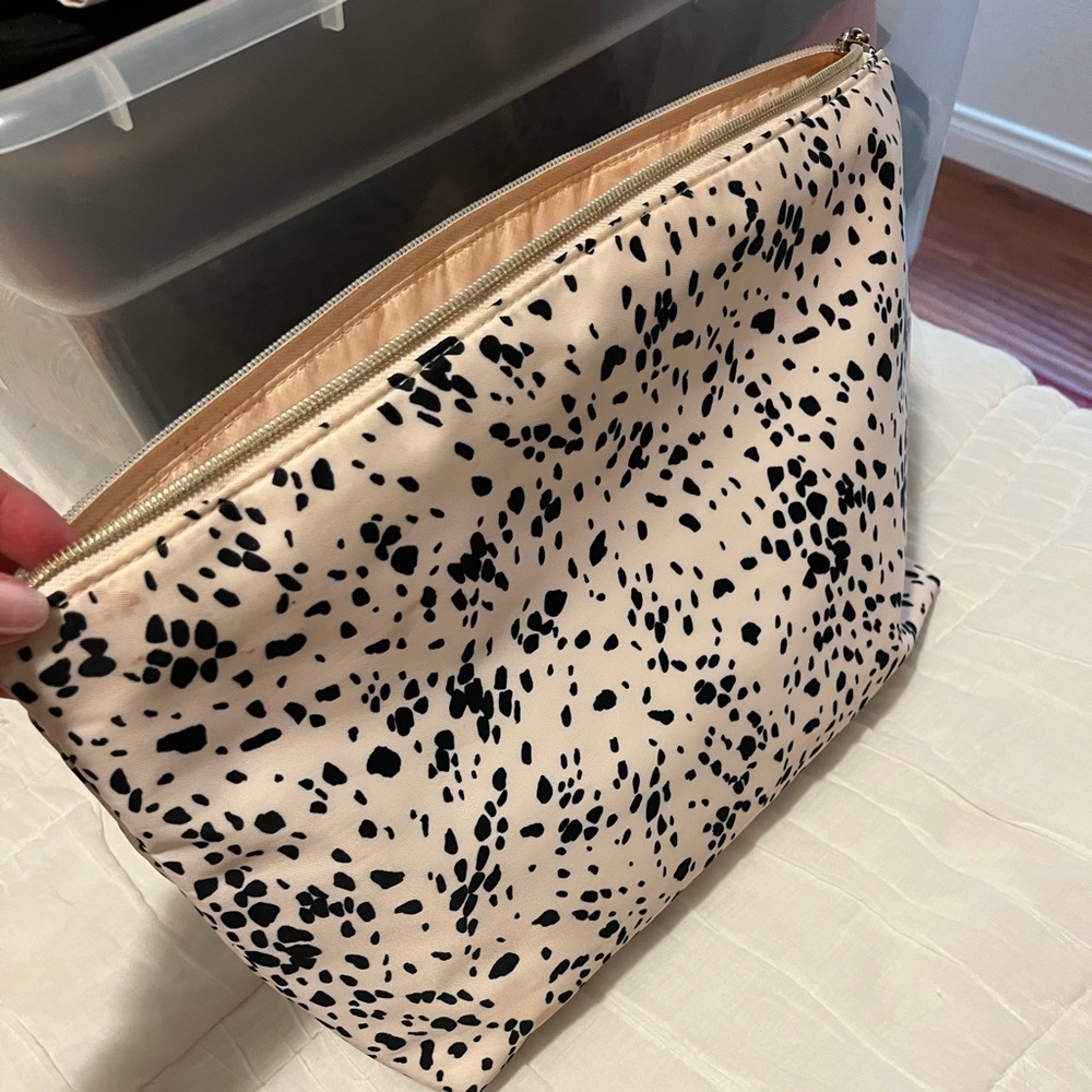 Target - Make up bag